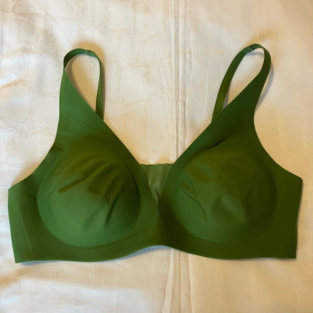 knix Smooth Molded Cup Wireless Bra in Olive Green